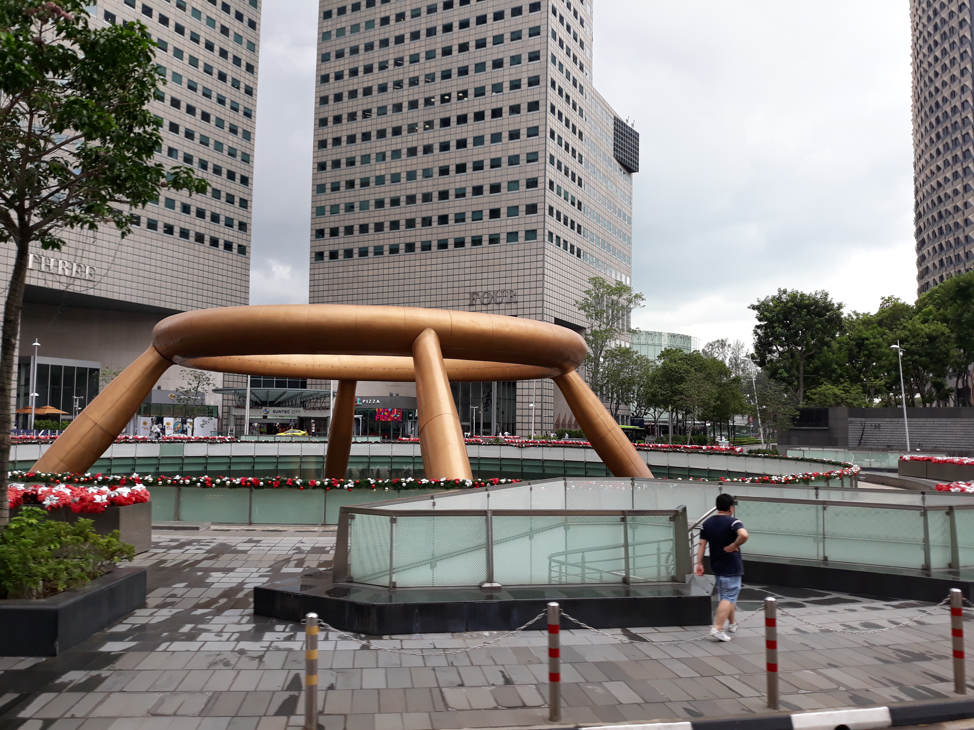 Suntec City Fountain Of Wealth
