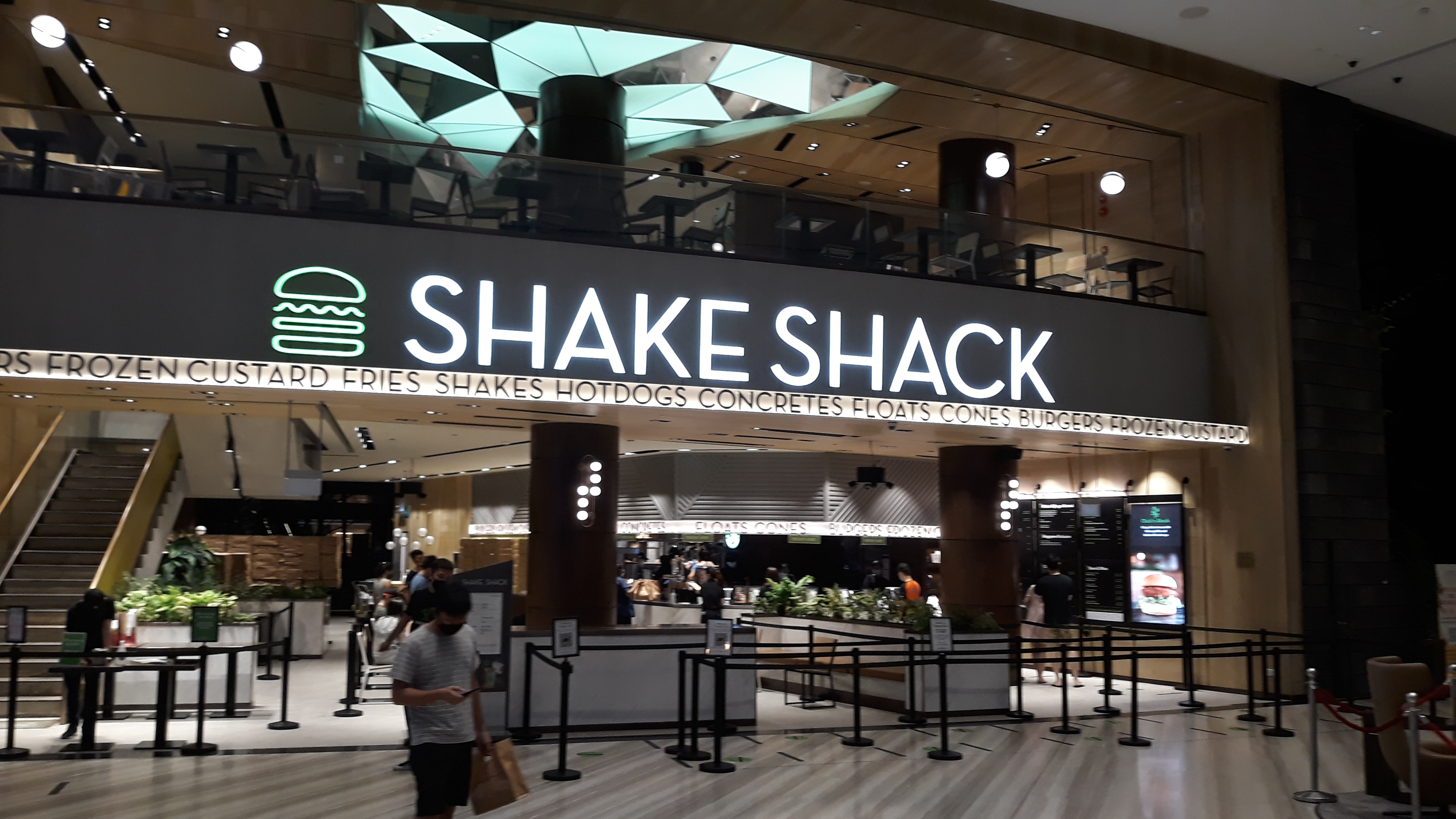 Shake Shack At Jewel Changi